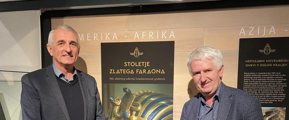 Stoletje zlatega faraona