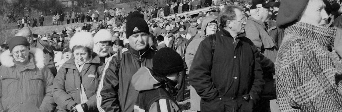 S spominske prireditve v Dražgošah leta 2001 / Dokumentacija SEM (foto T. Tomažič)