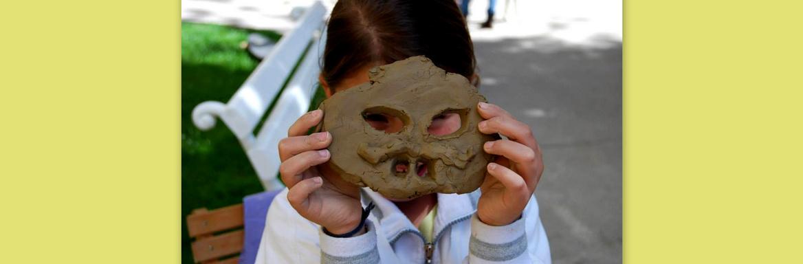 Obrazne in stenske maske iz gline, lončarski atelje SEM