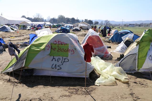 Pogled na šotore v begunskem centru Idomeni
