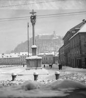 Steber sv. Trojice na Kongresnem trgu, Ljubljana, 1941, foto: Anton Šušteršič