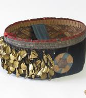 Dekliški šapelj / neznanega izvira / iz zbirke SEM / foto: J. Žagar. 