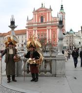 Prodajalca suhe robe Ljubljani