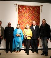 Kustos razstave z veleposlanikom Indije po odprtju 