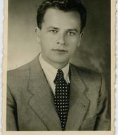 Jakob Krbavčič, svečarski in medičarski mojster, pred drugo svetovno vojno (fototeka SEM)