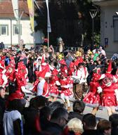 Dogajanje pred in med mednarodno karnevalsko povorko na Ptuju. Foto: Gregor Ilaš
