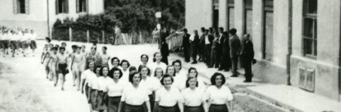 Prvomajska parada v Zagorju ob Savi leta 1951. Foto: Dokumentacija SEM