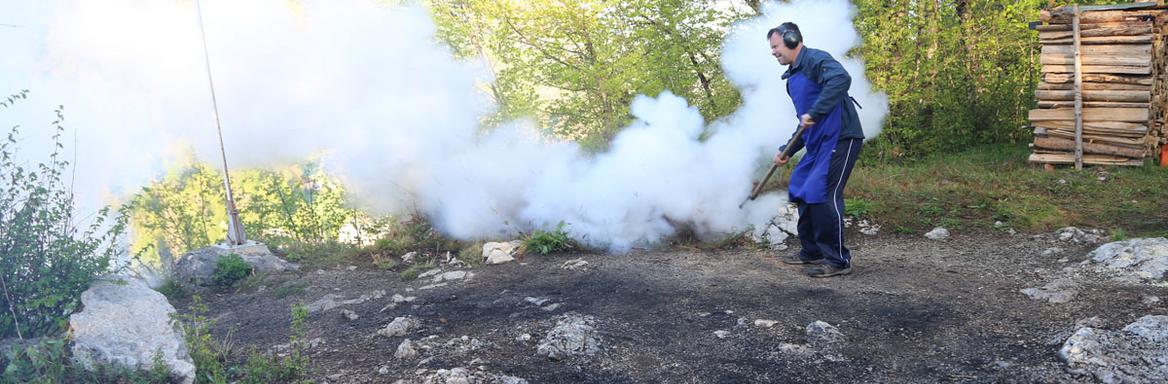 Streljanje z možnarji, Kamna Gorica, foto Miha Špiček, 2017