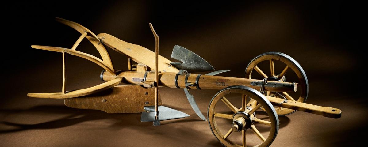 Model dvojnega pluga s kolci, Dar Carla Prennerja, Škofja Loka, 1833. 