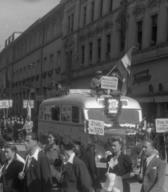 Prvomajska parada v Ljubljani, 1946. Foto: Karel Holynski