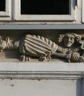 Sv. Jurij in zmaj na Seydlovi hiši v Kamniku. Foto: M. Frelih