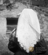 Pokrivanje s pečo (abtuho), Podraga pri Vipavi, 1958 /  Dokumentacija SEM (foto: M. Jagodic). 