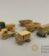 Miniaturna lesena vozila / 2. polovica 20. stoletja / zbirka SEM