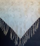 Pražnja ženska svilena ruta z resicami / Zdenska vas na Dolenjskem / iz zbirke SEM / foto: J. Žagar.  