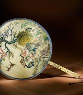 Okrogla pahljača tuanshan (pozna dinastija Qing (1796–1912), Kitajska). Foto: Tomo Jeseničnik