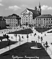 Kongresni trg po končanih Plečnikovih posegih. Foto: Vekoslav Kramarič, 1941